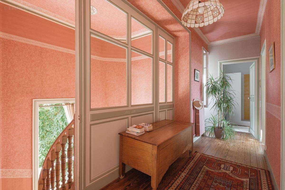Maison de maître 190m² + 500m² de dépendances, Divatte sur Loire (44450) - photo 6