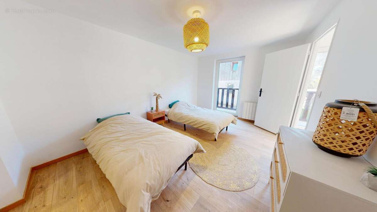 Photo 8 - Maison à MORILLON