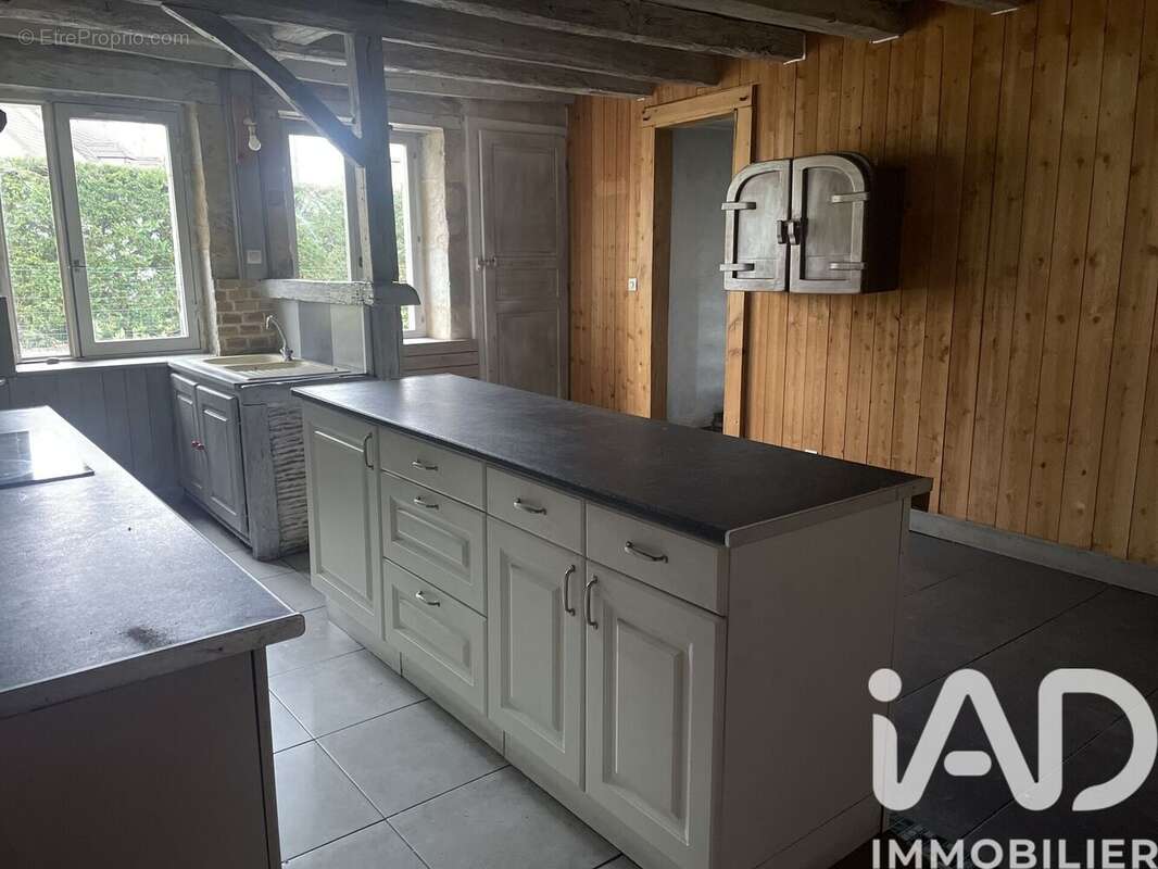 Maison 132 m² à Pouzy-Mesangy  - photo 7