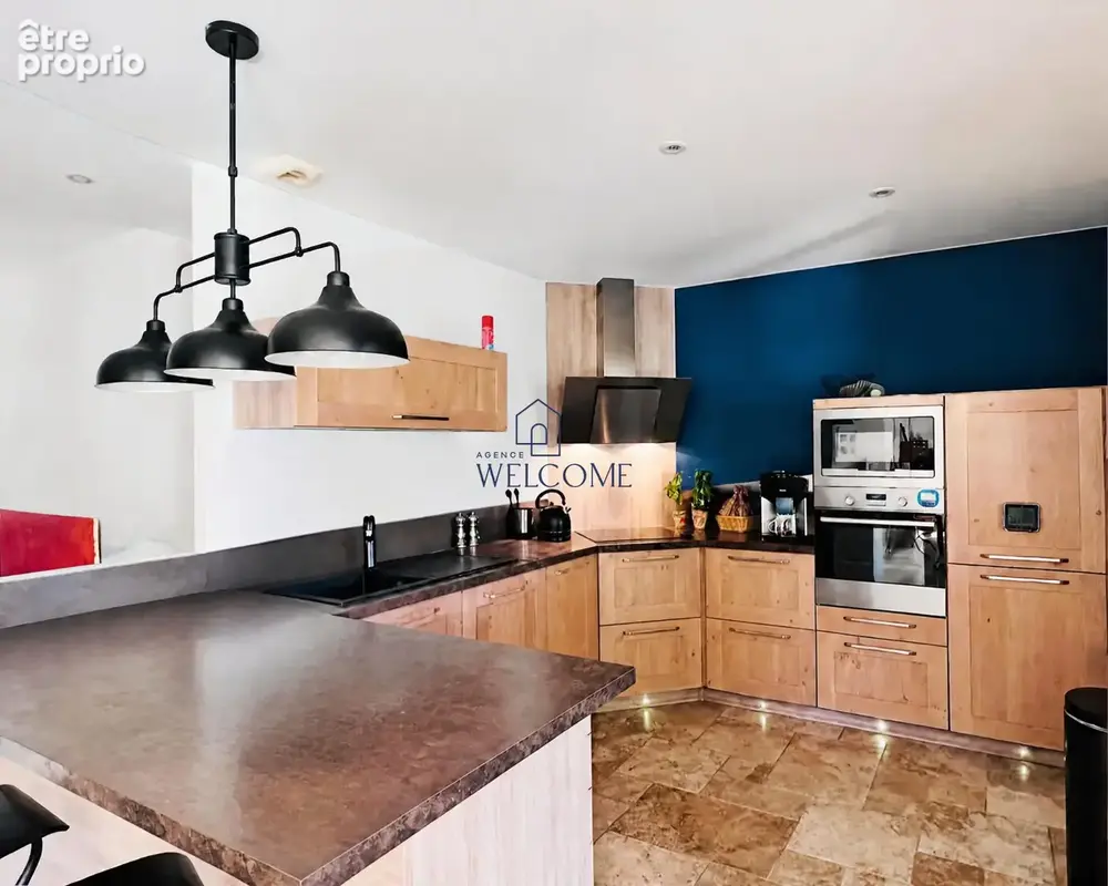 Maison 5 pièces 152 m² à vendre à Charmes-Sur-Rhone (07800) - photo 2