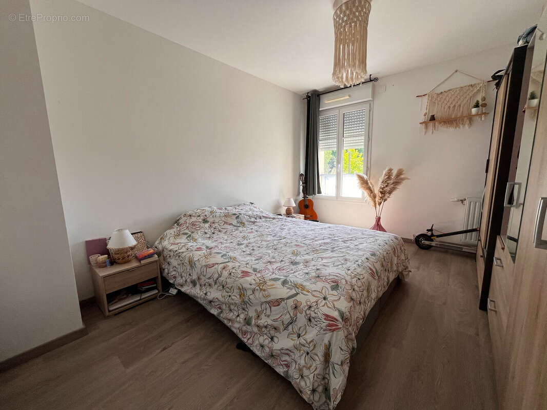 Appartement à LES CLAYES-SOUS-BOIS