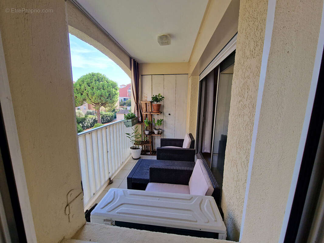 Appartement à SAINT-LAURENT-DU-VAR