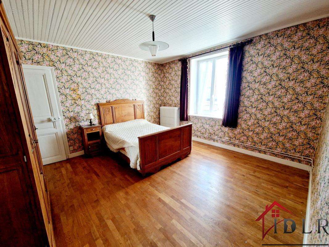 Maison à FAYL-BILLOT