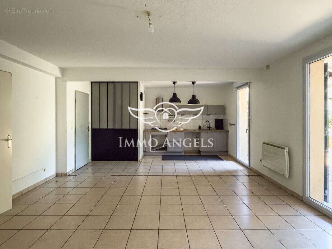 Maison 86 m² à Morieres-Les-Avignon  - photo 3