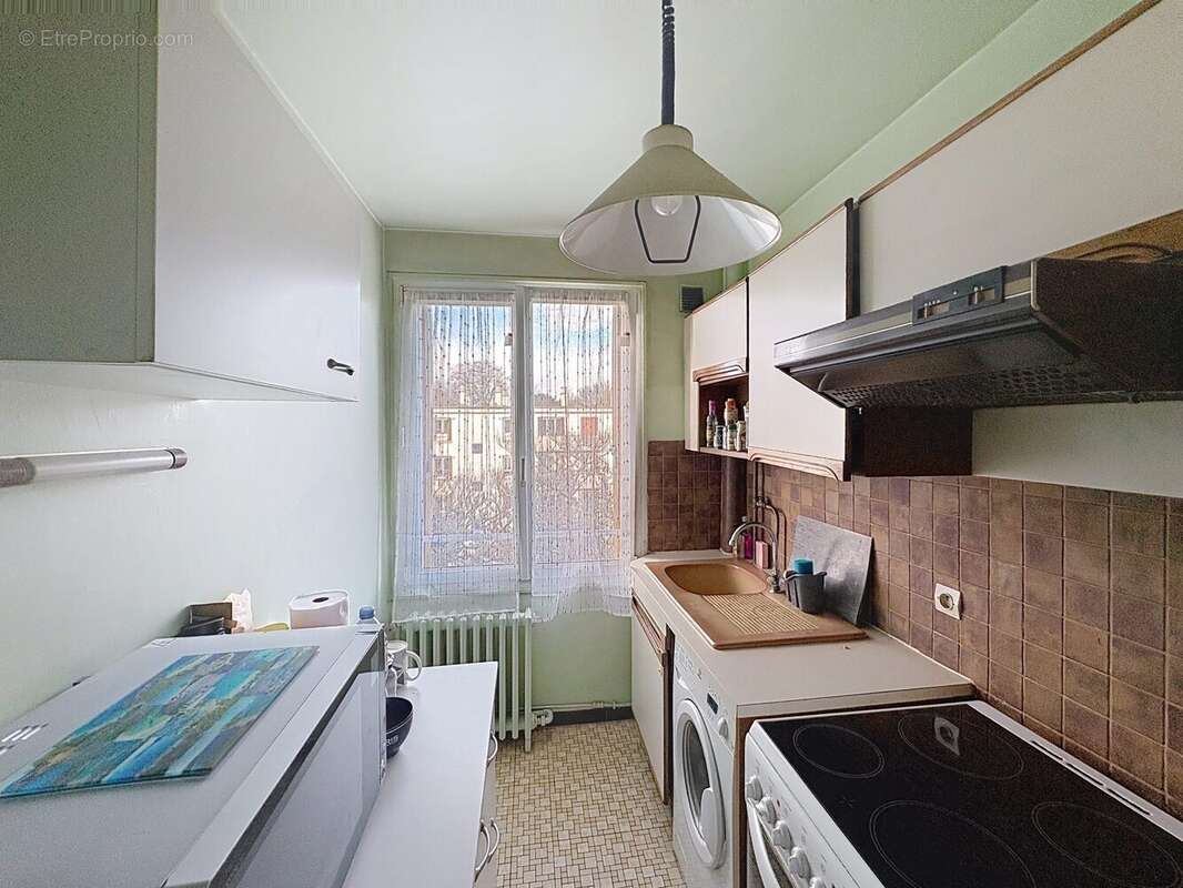 Appartement à L'HAY-LES-ROSES