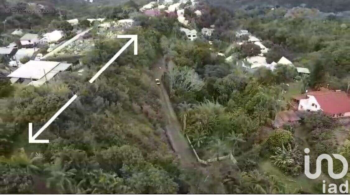 Photo 3 - Terrain à SAINT-DENIS