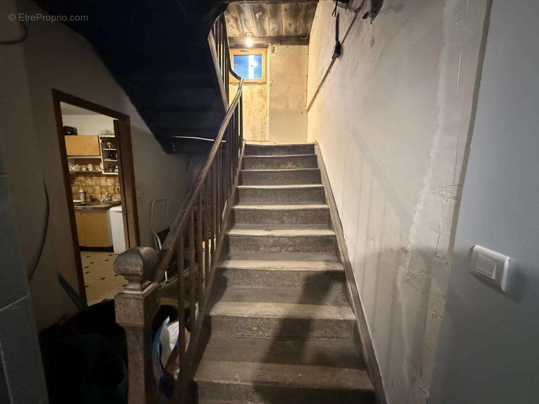 Maison à TAURIAC-DE-NAUCELLE