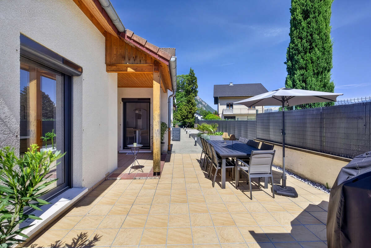 Maison à MONTMELIAN