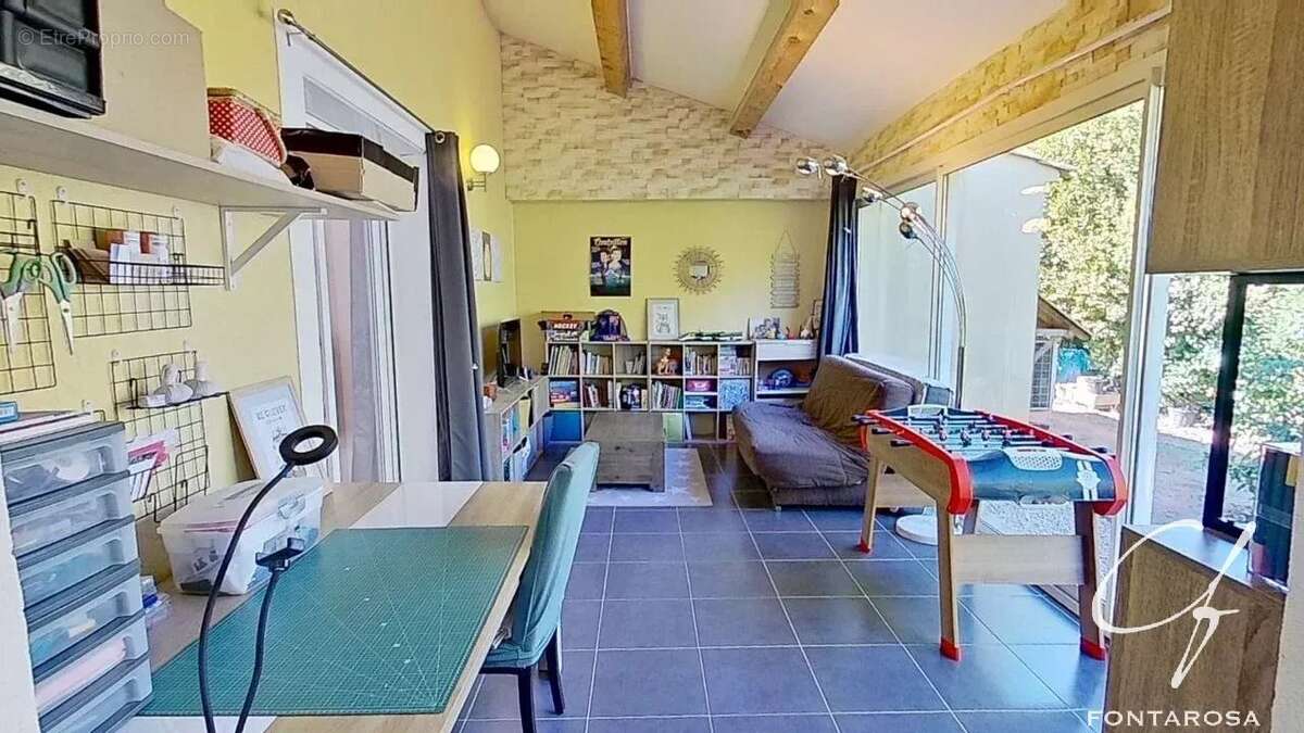 Maison à PUGET-SUR-ARGENS