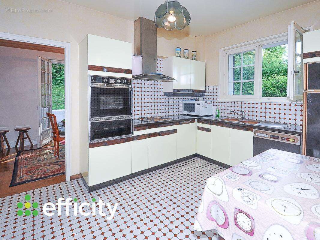 Maison à VETRAZ-MONTHOUX