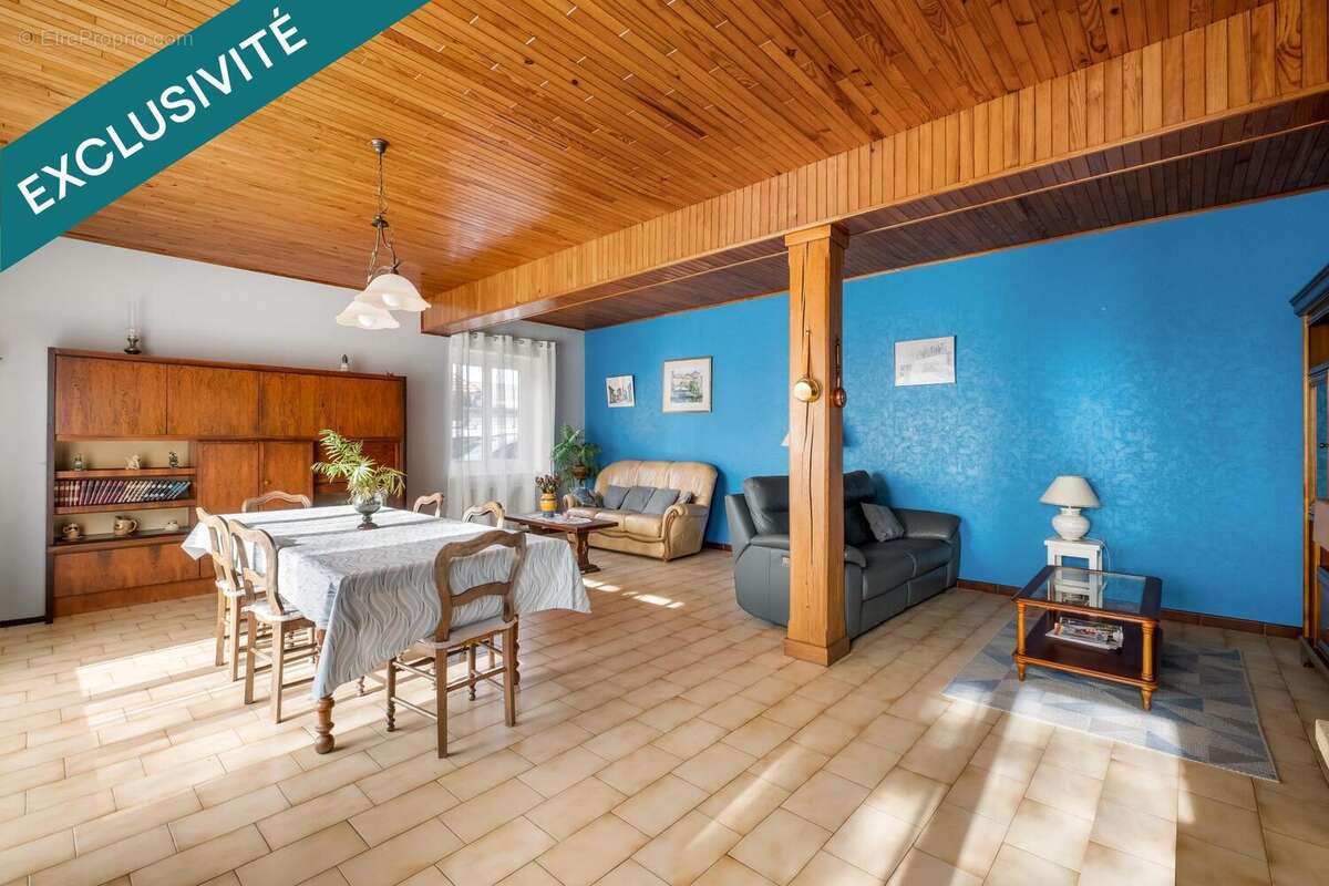 Photo 4 - Maison à ESTRABLIN