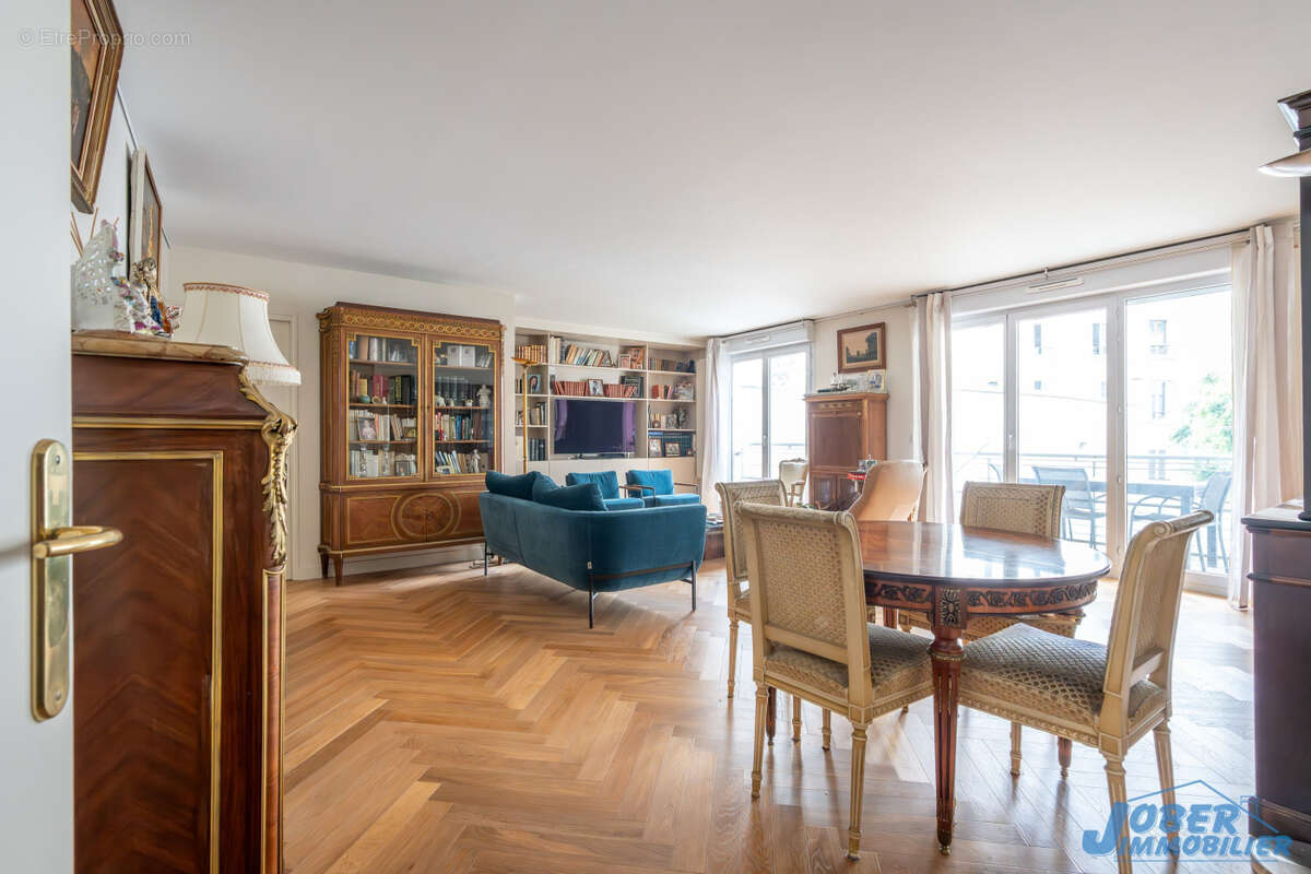 Appartement à PARIS-12E