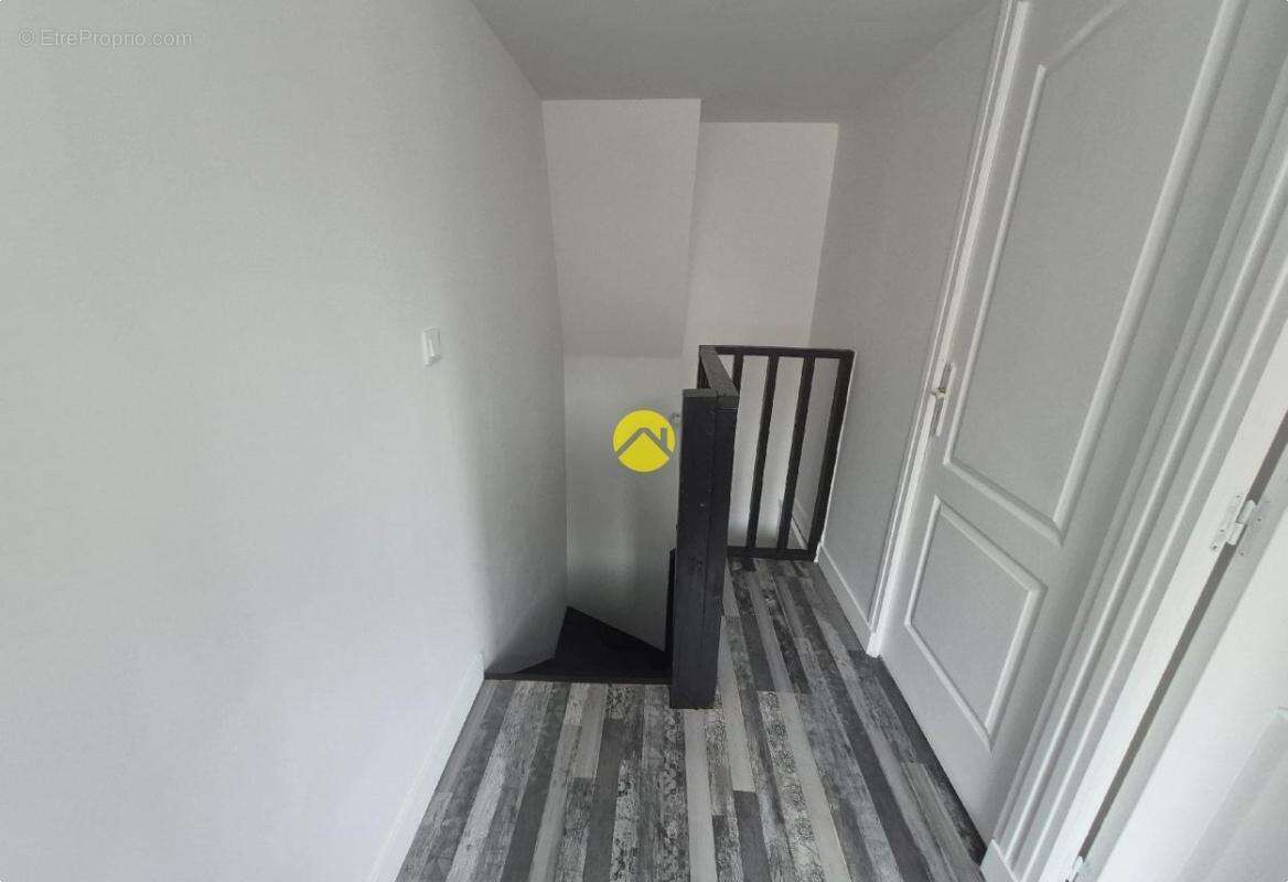 Ensemble immobilier - photo 7