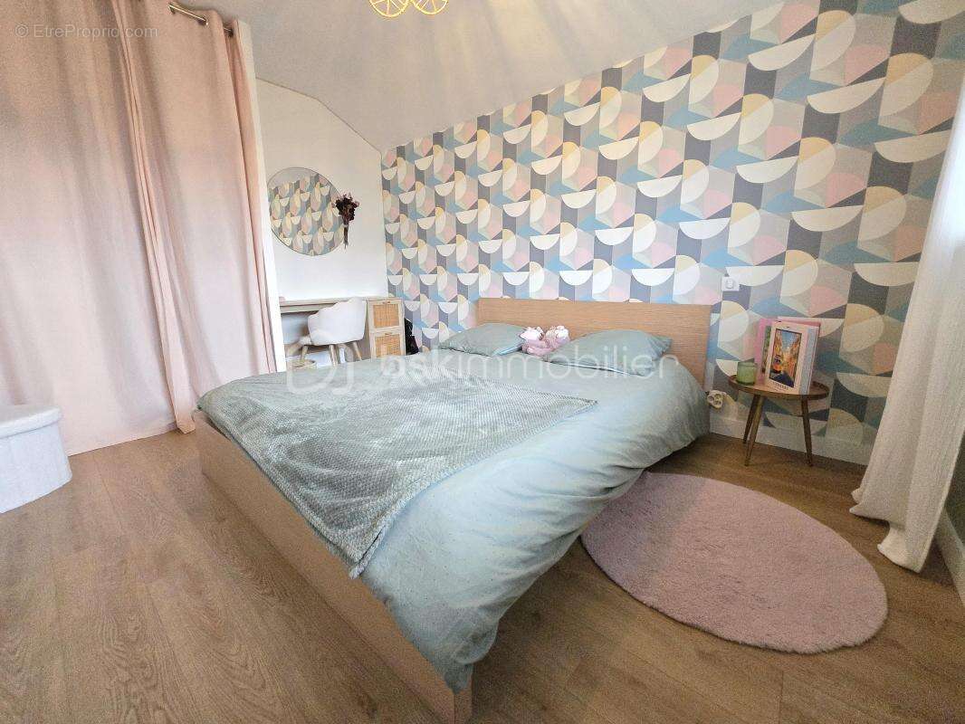 Maison contemporaine 2021 – Belles prestations, vie de plain-pied et cadre calme – 152 m² - photo 20