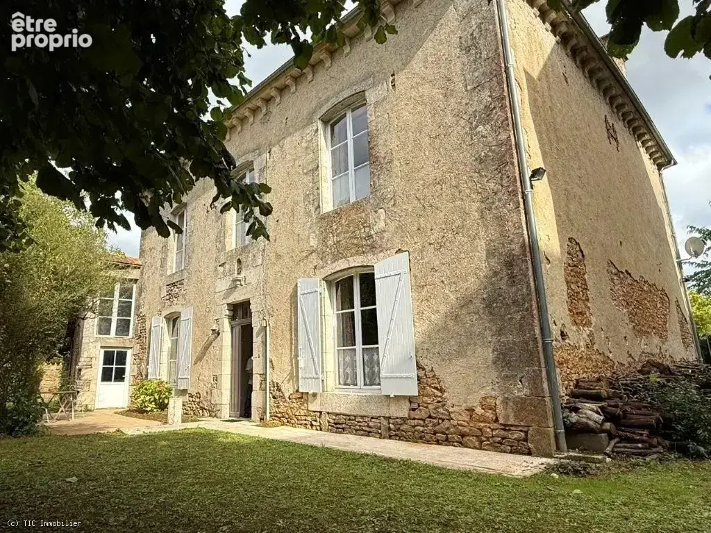 Superbe Presbytère de Caractère avec Magnifiques Jardins, entre Valence-en-Poitou et Vivonne - photo 29