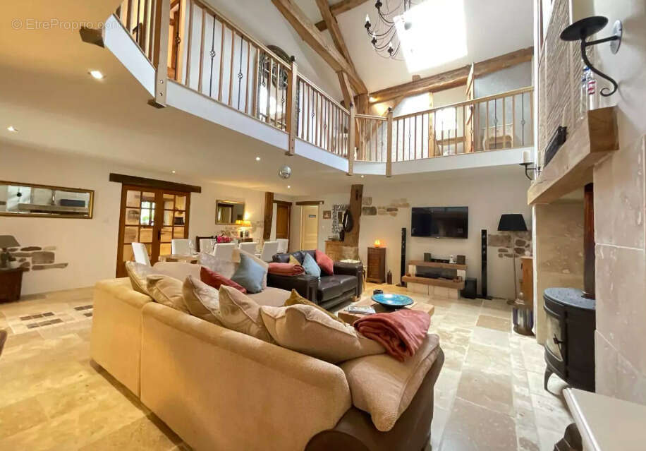 Maison à FESTALEMPS