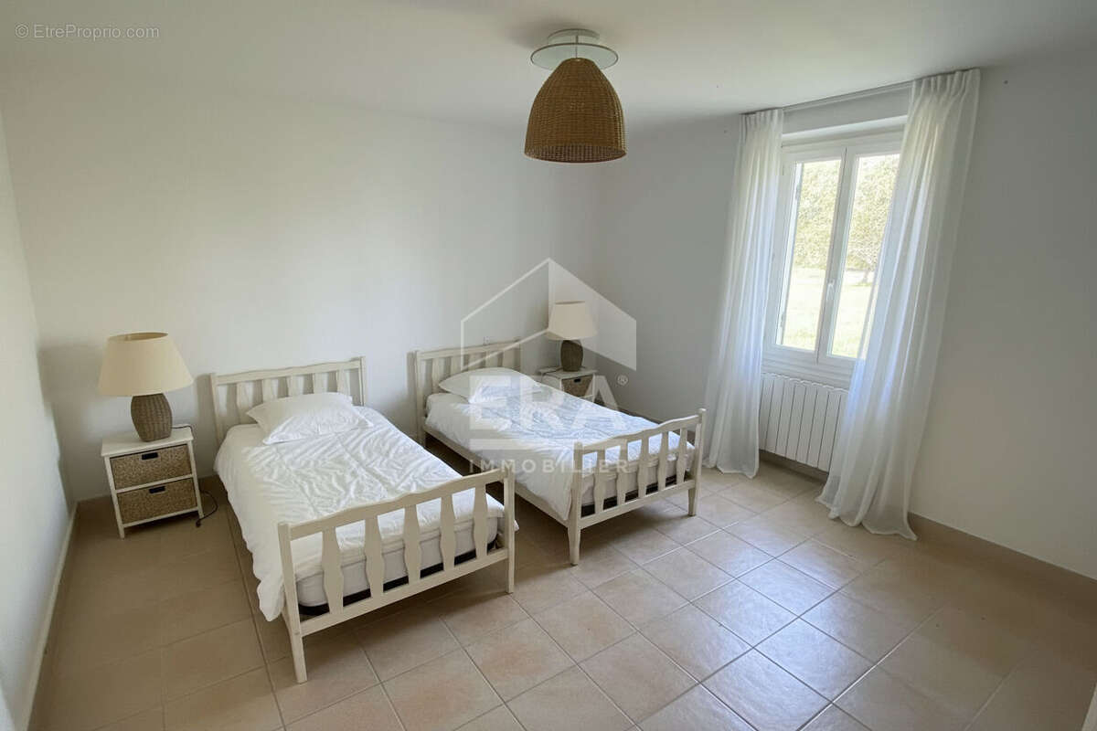 Maison à VILLEFRANCHE-DE-LONCHAT