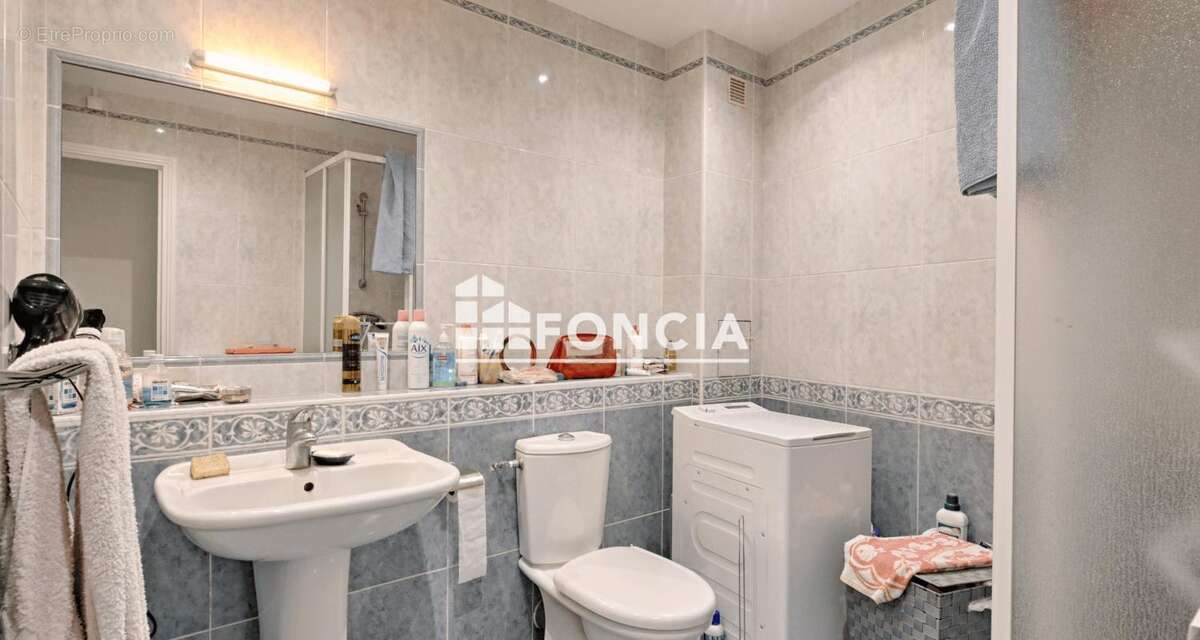 Appartement à MONTROUGE