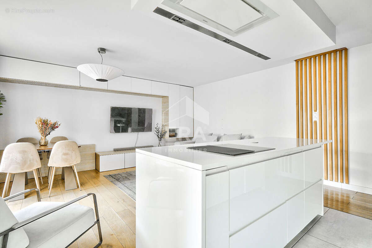 Appartement à LEVALLOIS-PERRET