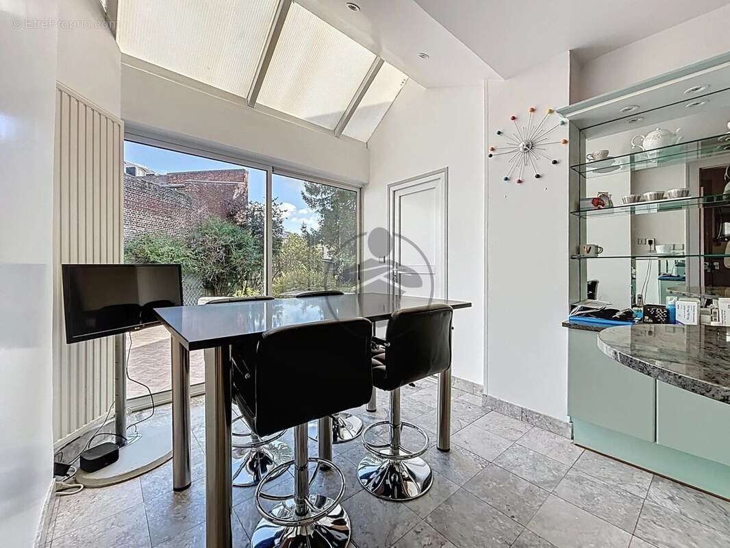 Maison à SAINT-QUENTIN