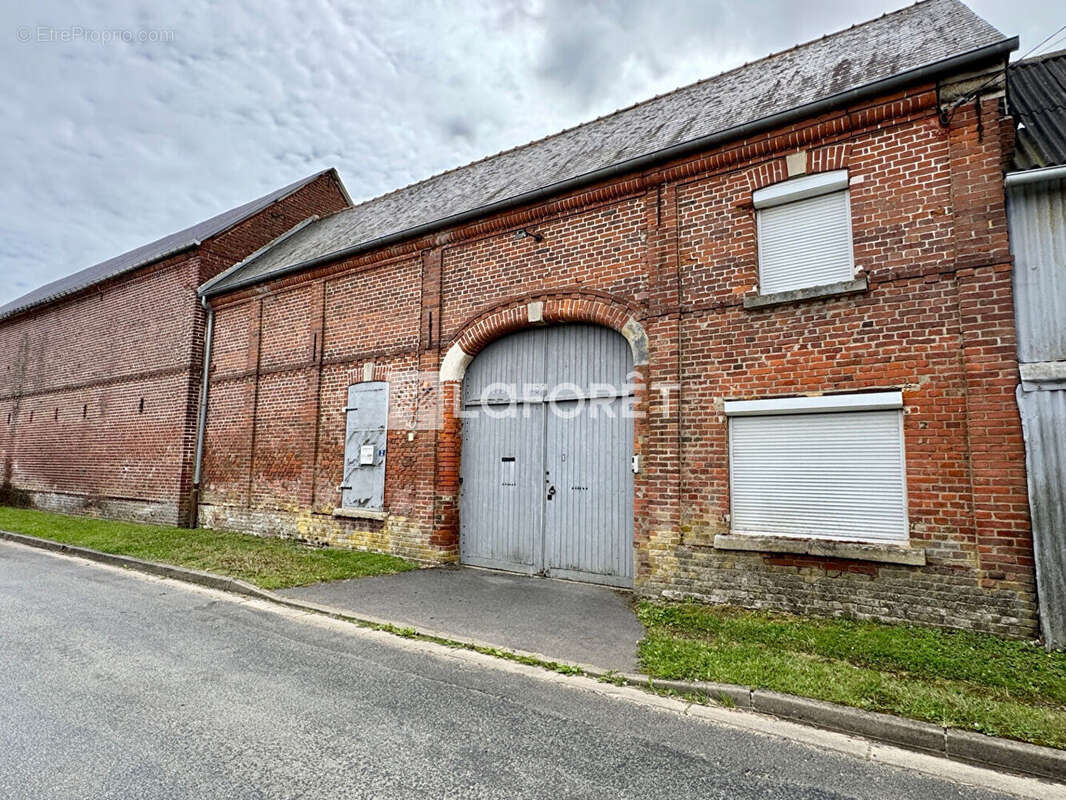 Maison à CREVECOEUR-LE-GRAND