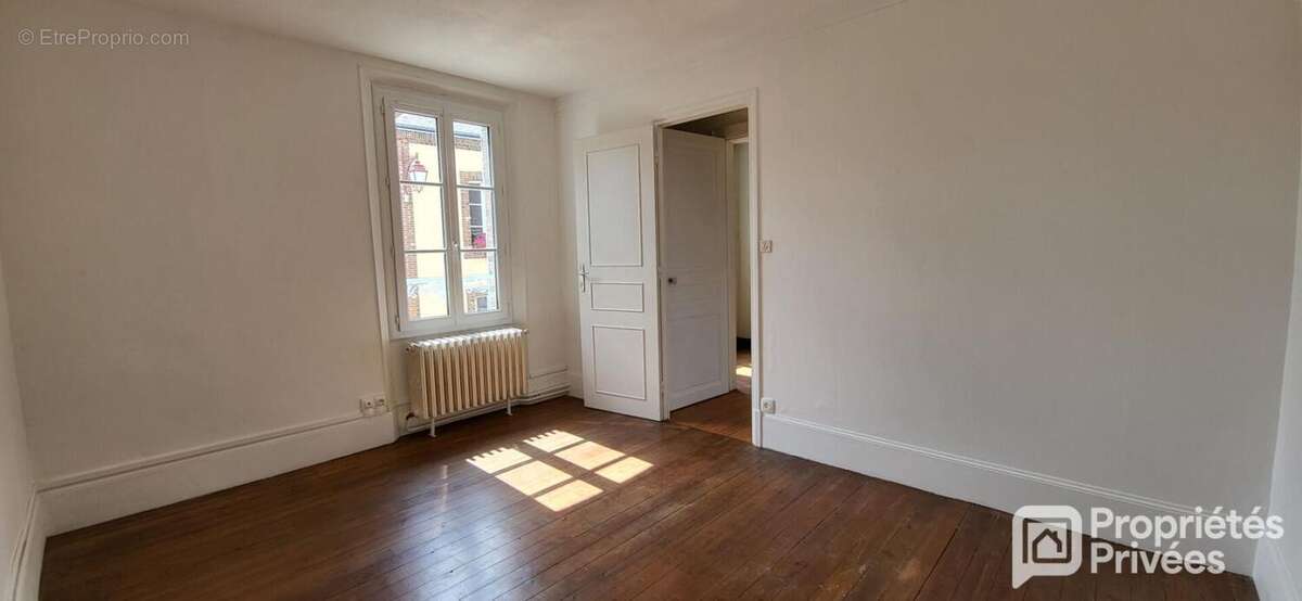 Maison de village et annexes - photo 11