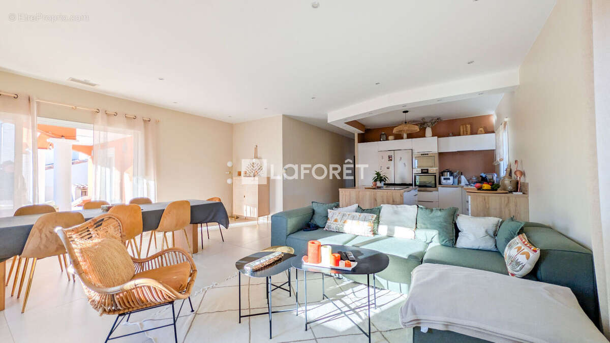 Maison à VILLENEUVE-LES-MAGUELONE