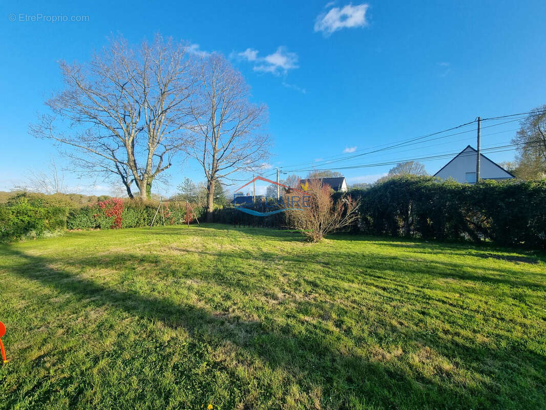 Terrain à VIGNEUX-DE-BRETAGNE