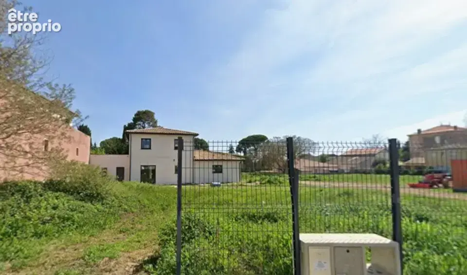 Terrain à FLORENSAC