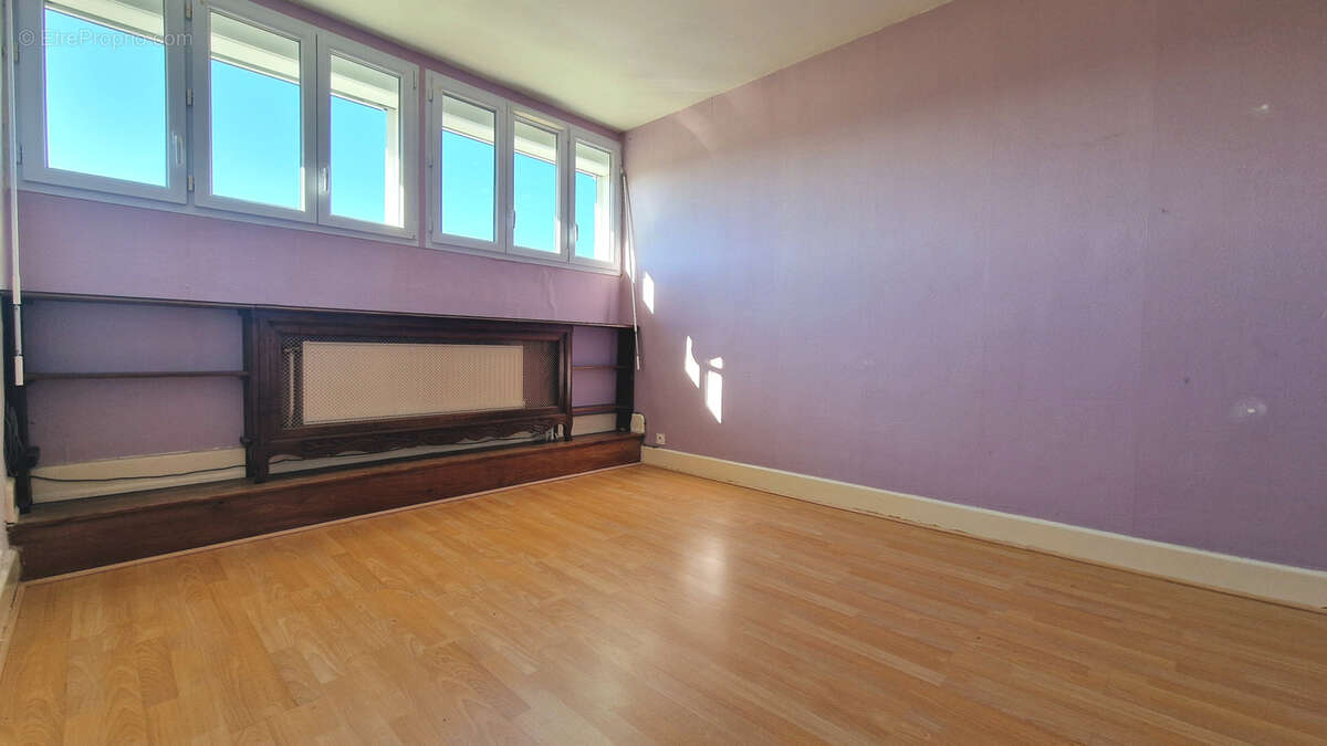 Maison à SAINT-ANDRE-LES-VERGERS