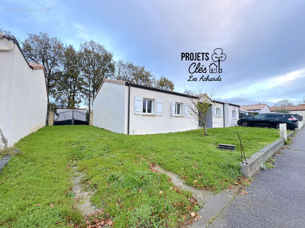 Maison à BEAULIEU-SOUS-LA-ROCHE