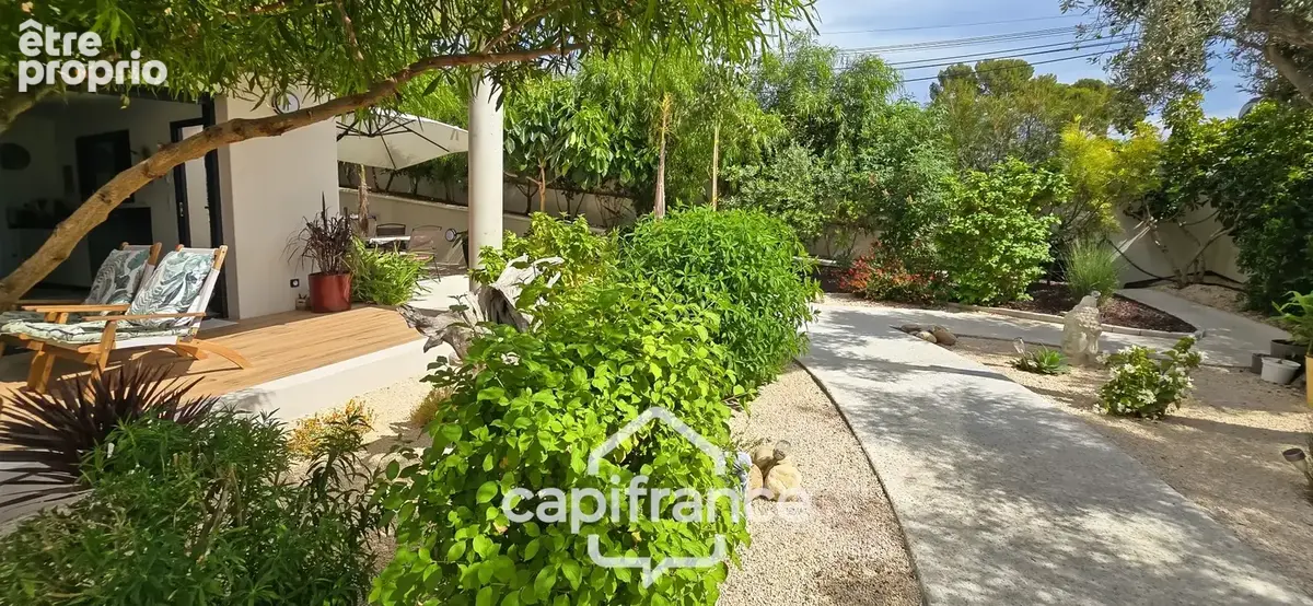 Appartement à vendre 3 pièces Rdc 3 parkings 2 garage BANDOL (83) - photo 4