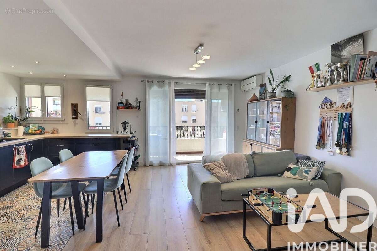 Photo 3 - Appartement à MARSEILLE-4E