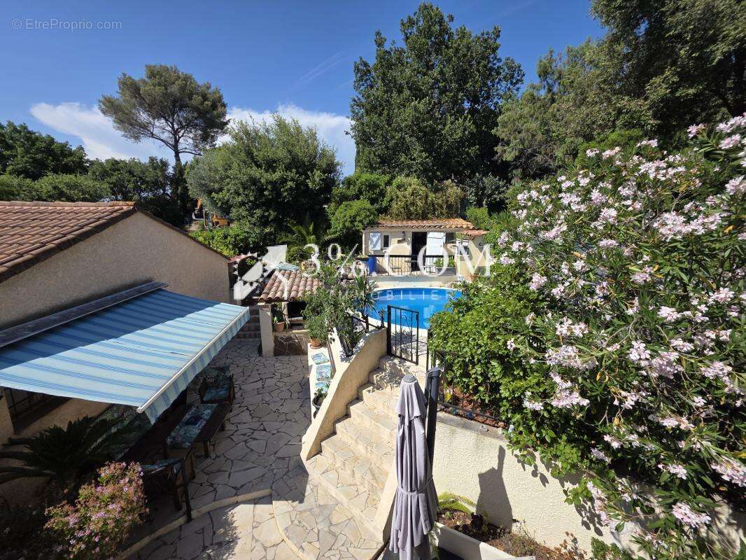 Maison à FREJUS