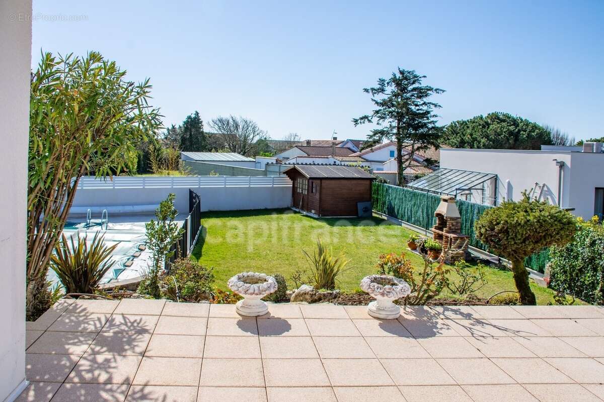 Vaux-sur-mer – maison 160 m² avec piscine, à proximité de pontaillac - photo 3