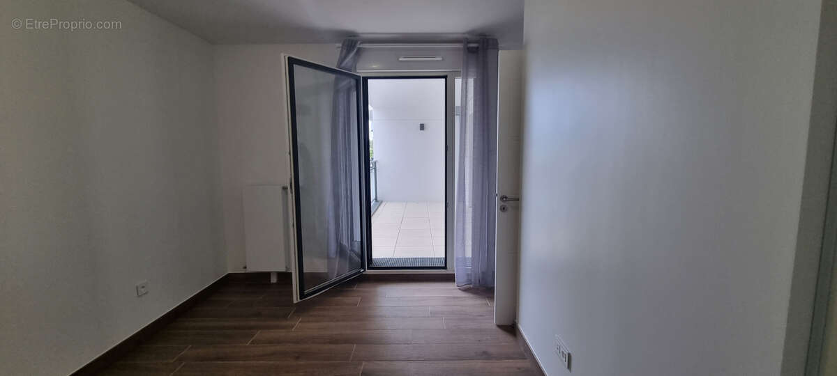 Appartement à SAINT-MAUR-DES-FOSSES