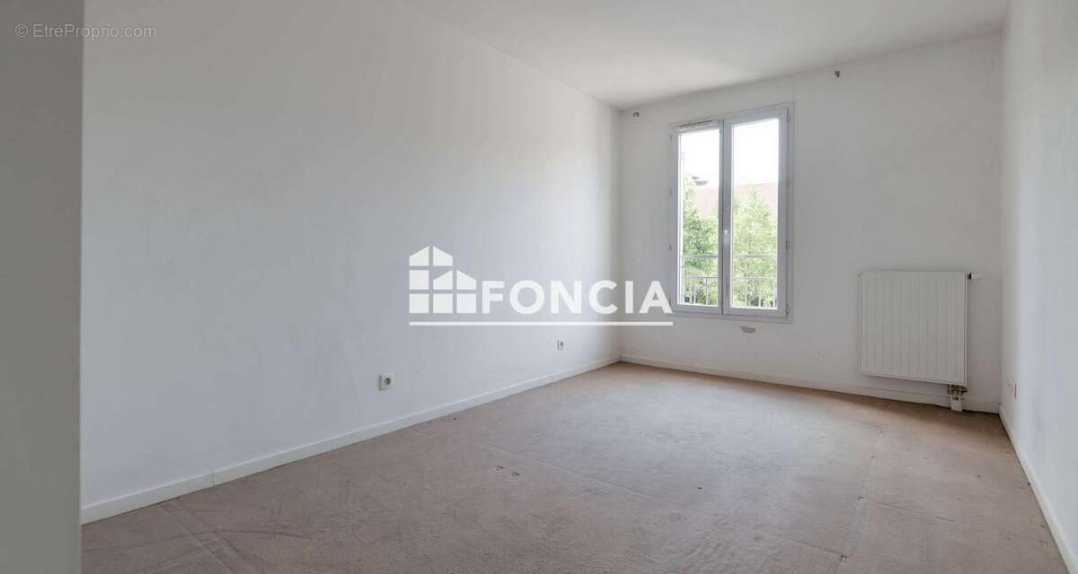 Appartement à LIEUSAINT
