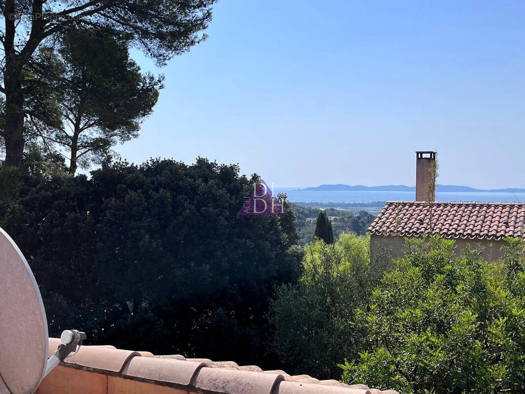 Maison à HYERES