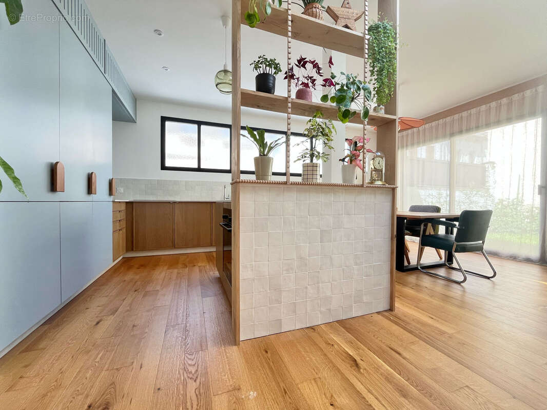 Maison avec garage et jardin - photo 4