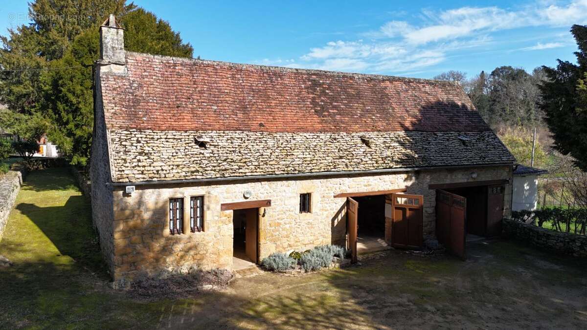 Maison à LA ROQUE-GAGEAC