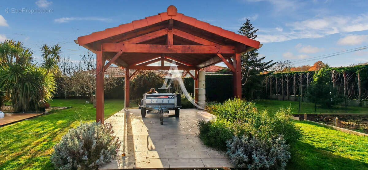 Maison à MONSEMPRON-LIBOS