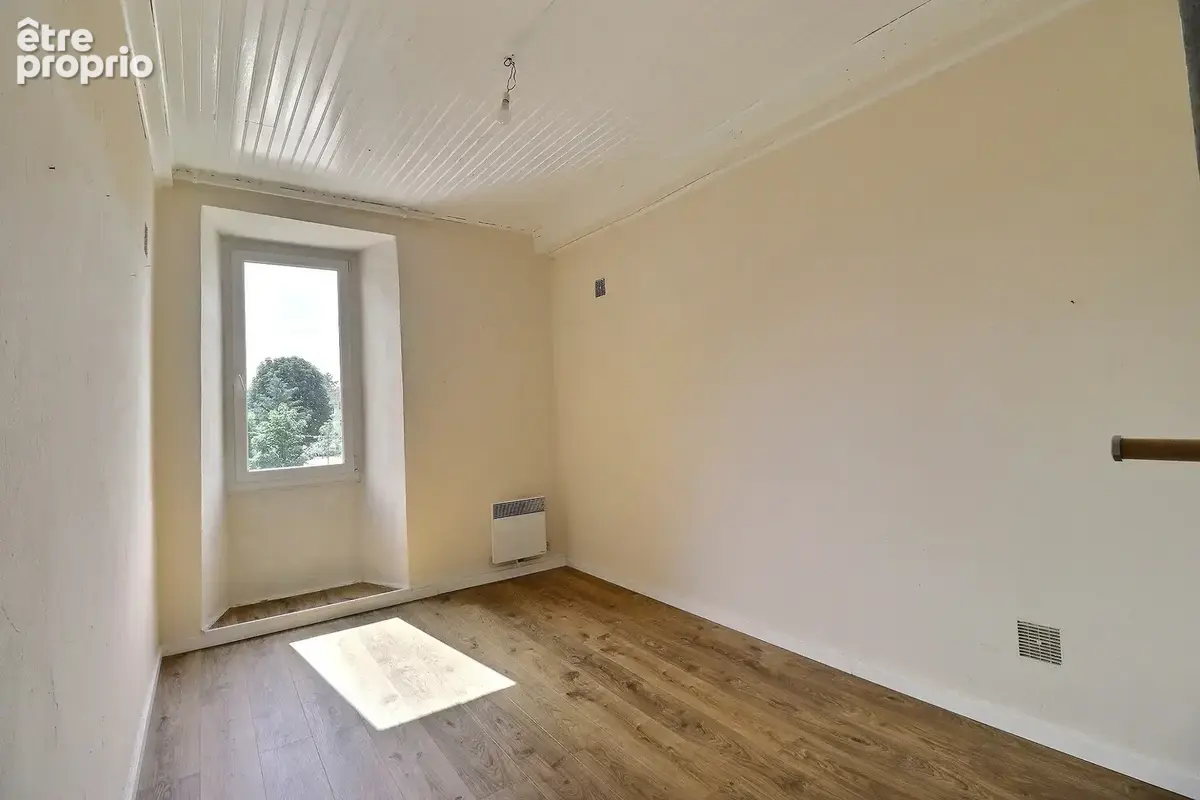 Maison de caractère en pierre avec dépendance - photo 6