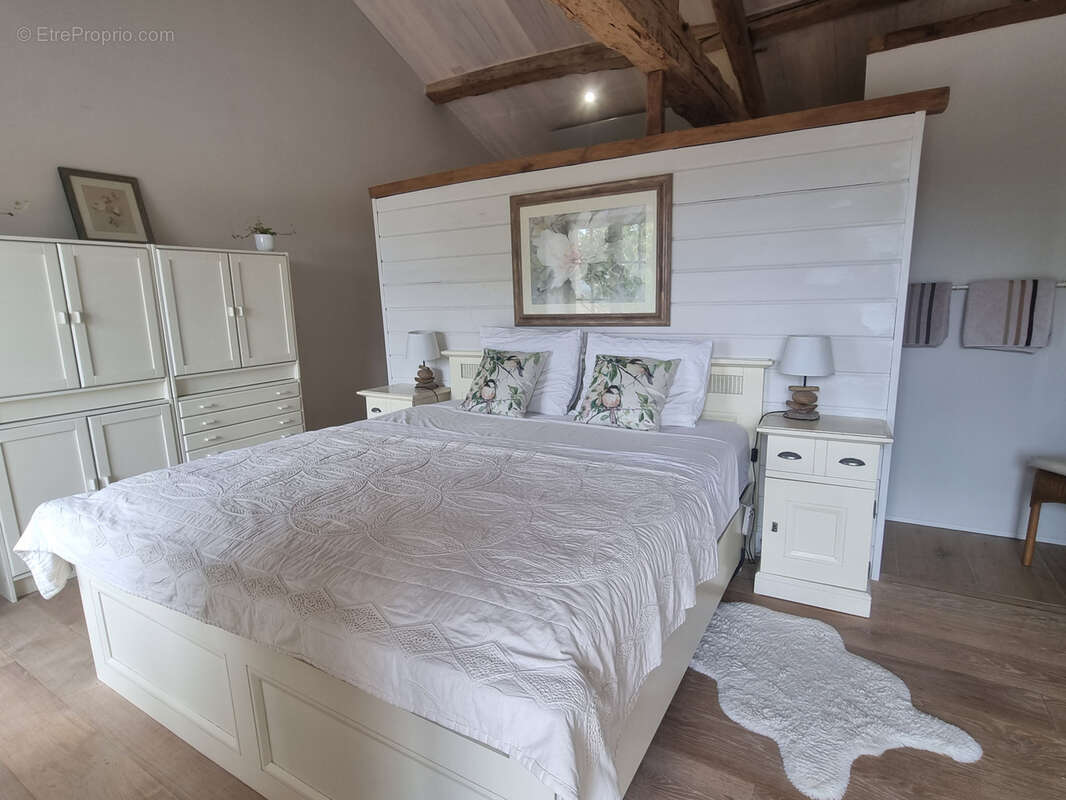 Maison à AUBETERRE-SUR-DRONNE