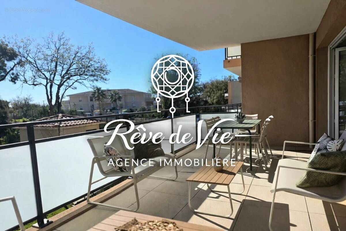 Appartement à BORMES-LES-MIMOSAS