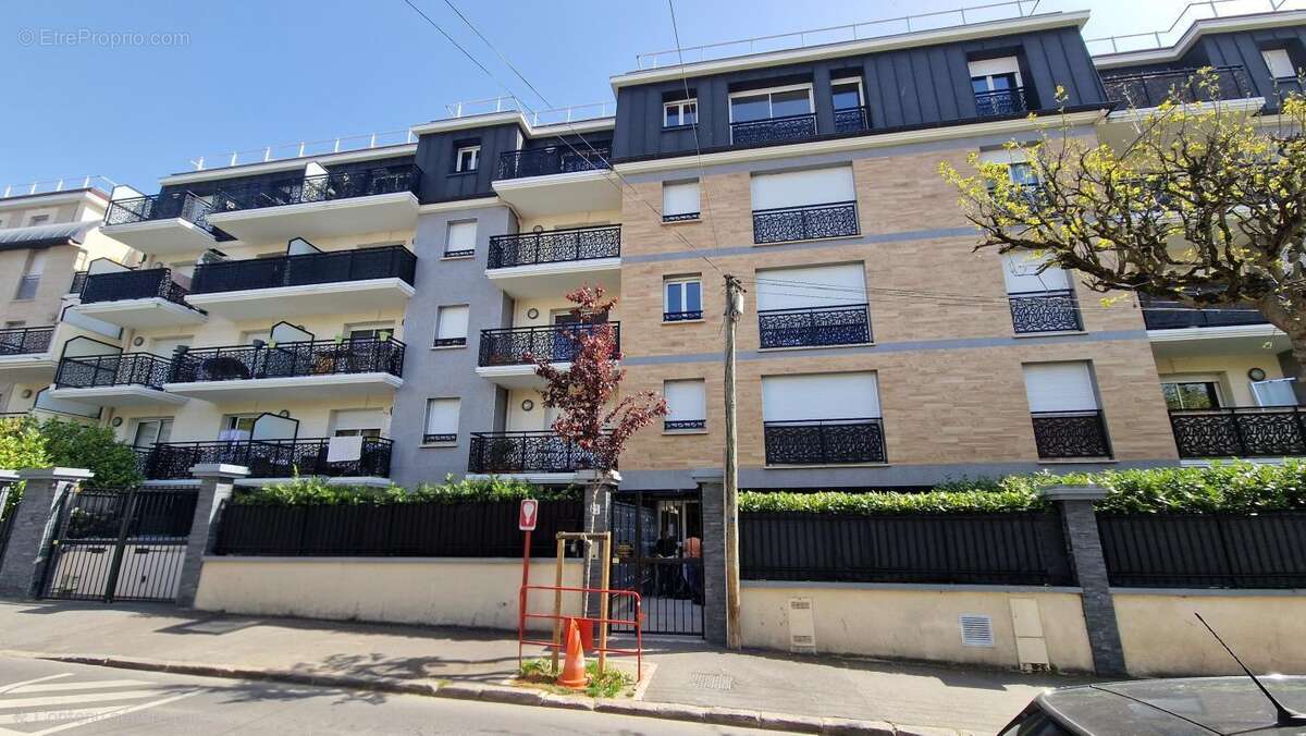 Appartement à NEUILLY-PLAISANCE