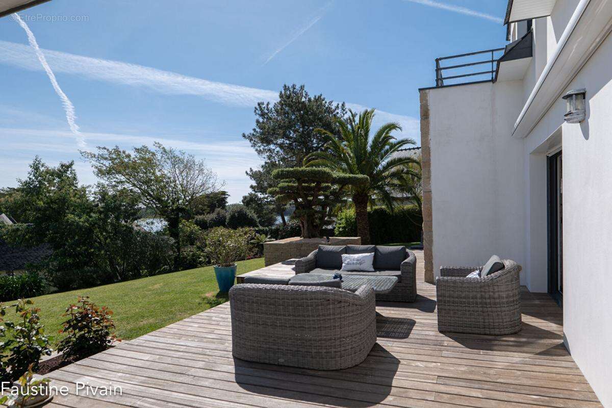 Belle propriété contemporaine vue golfe - photo 10