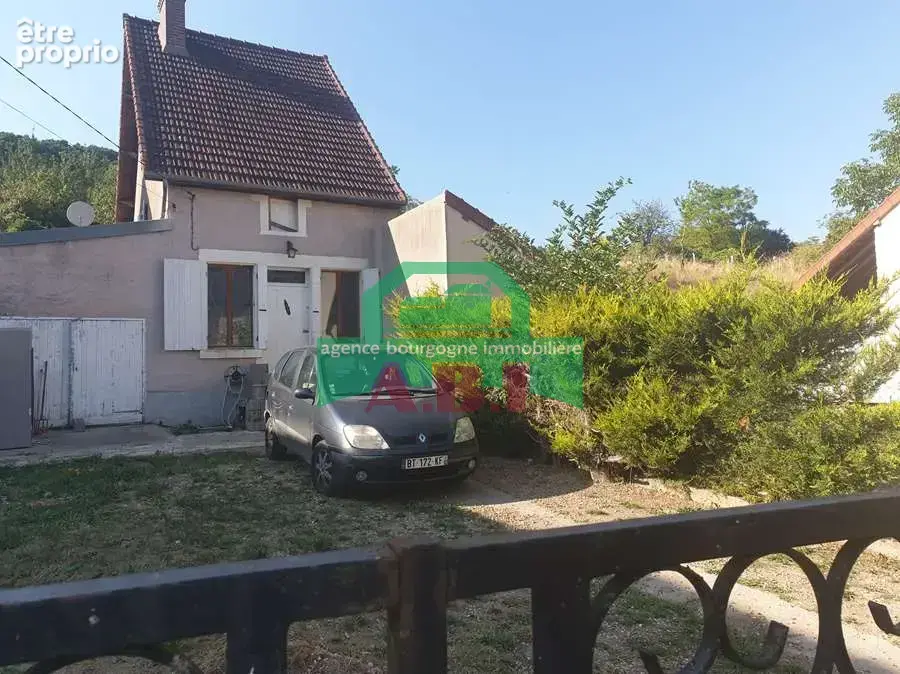 Photo Maison à Brinon-Sur-Beuvron au prix de 35 000€