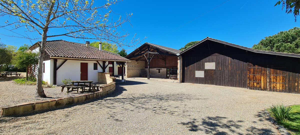 Maison à GRATELOUP-SAINT-GAYRAND