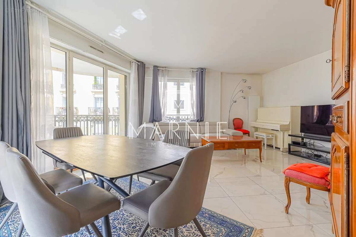 Appartement à LEVALLOIS-PERRET