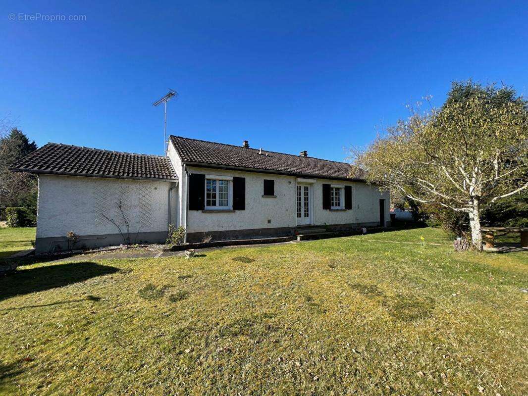 Maison à NOGENT-SUR-VERNISSON